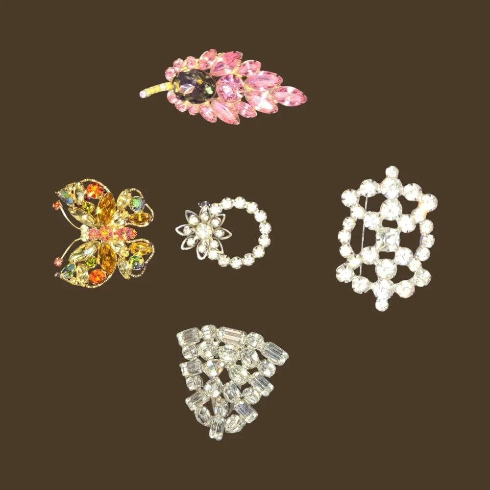 Elegant Silver Floral Crystal Brooch